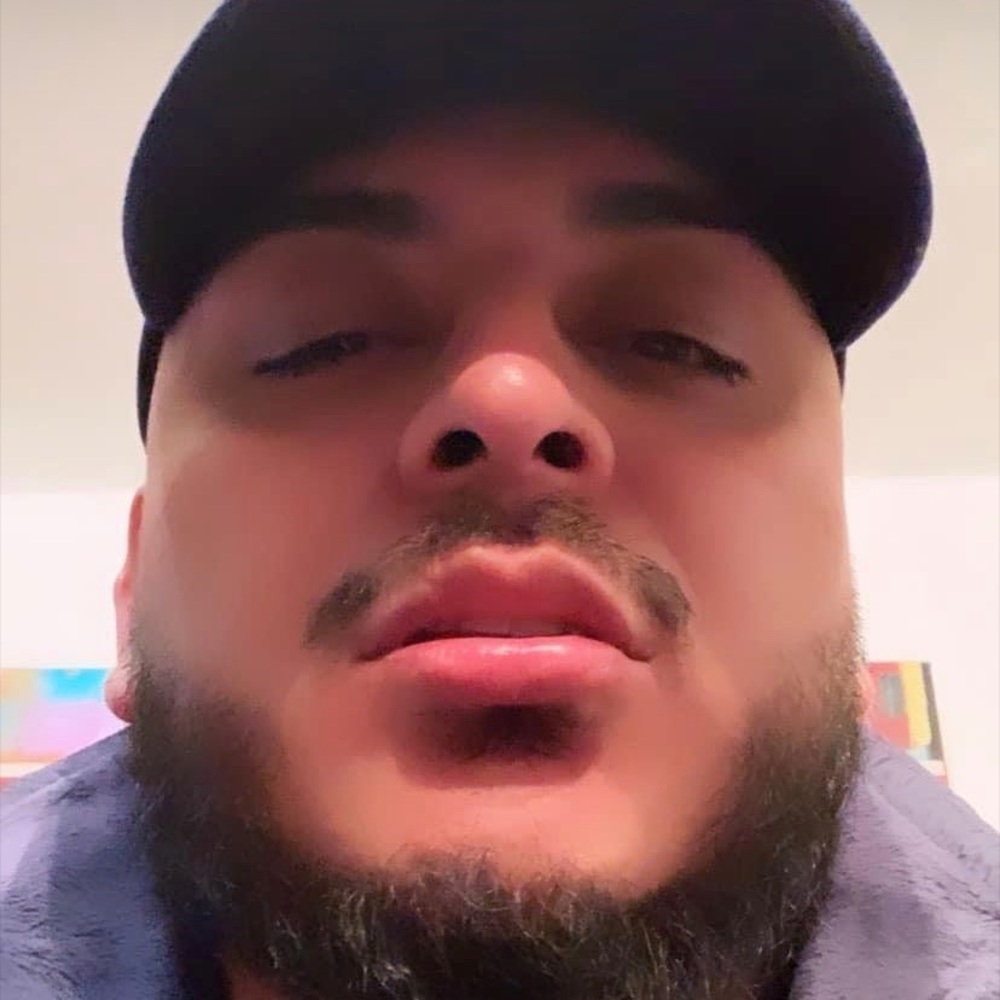 Meet your Posher, Adan